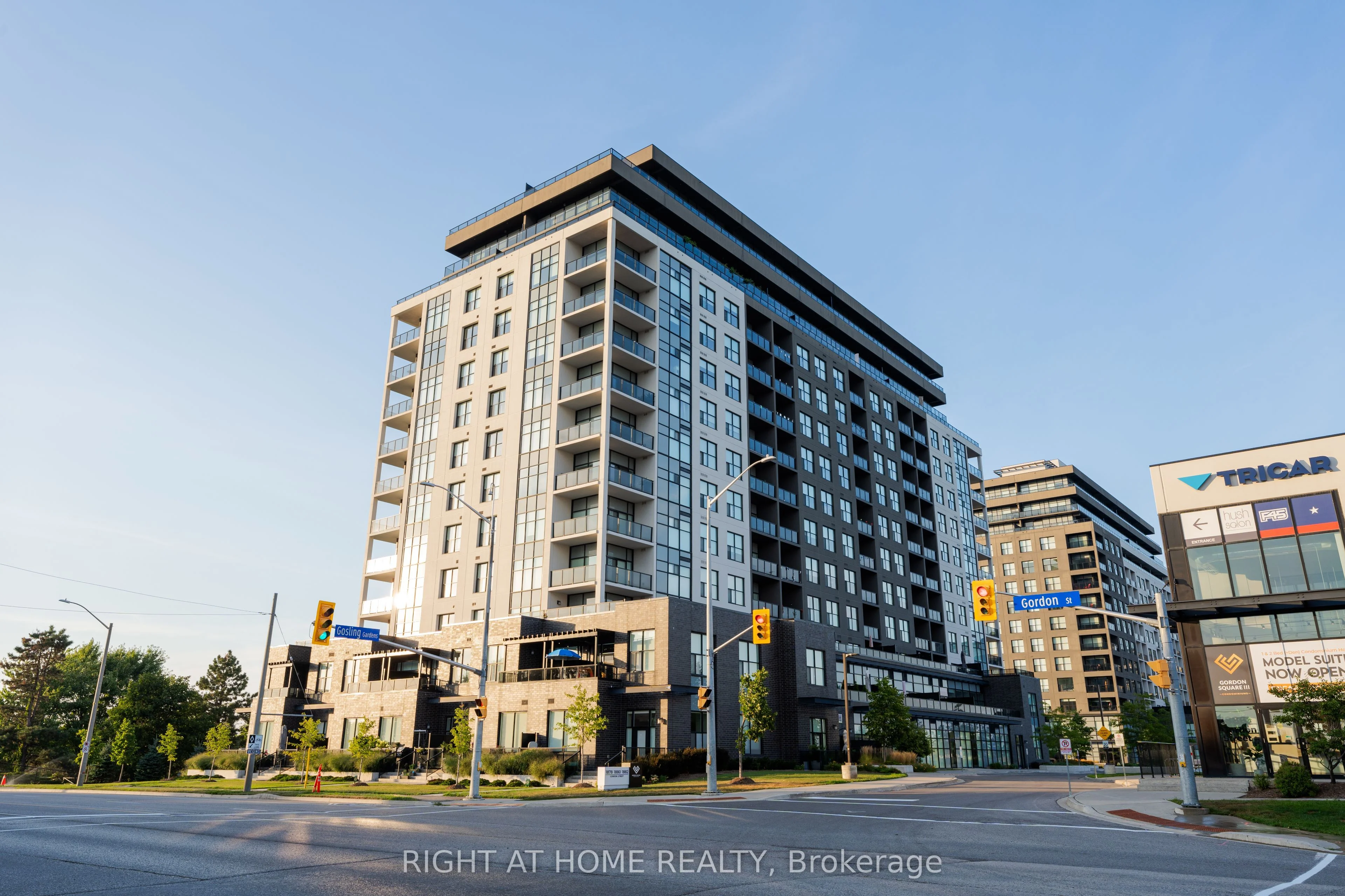 1878 Gordon Street 812, Guelph, ON N1L 0P4