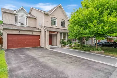 Detached in Kanata