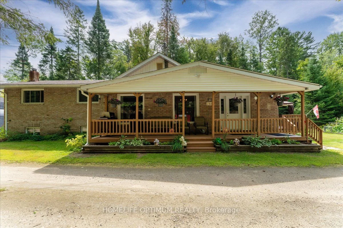 788 Muskoka Rd. 3 Road N, Huntsville, ON P1H 1E1