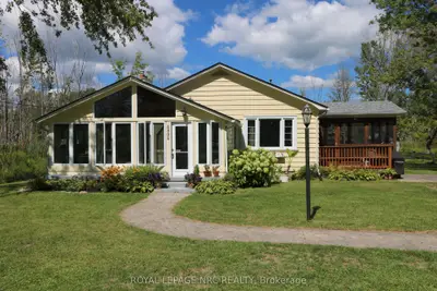 Detached in Fort Erie