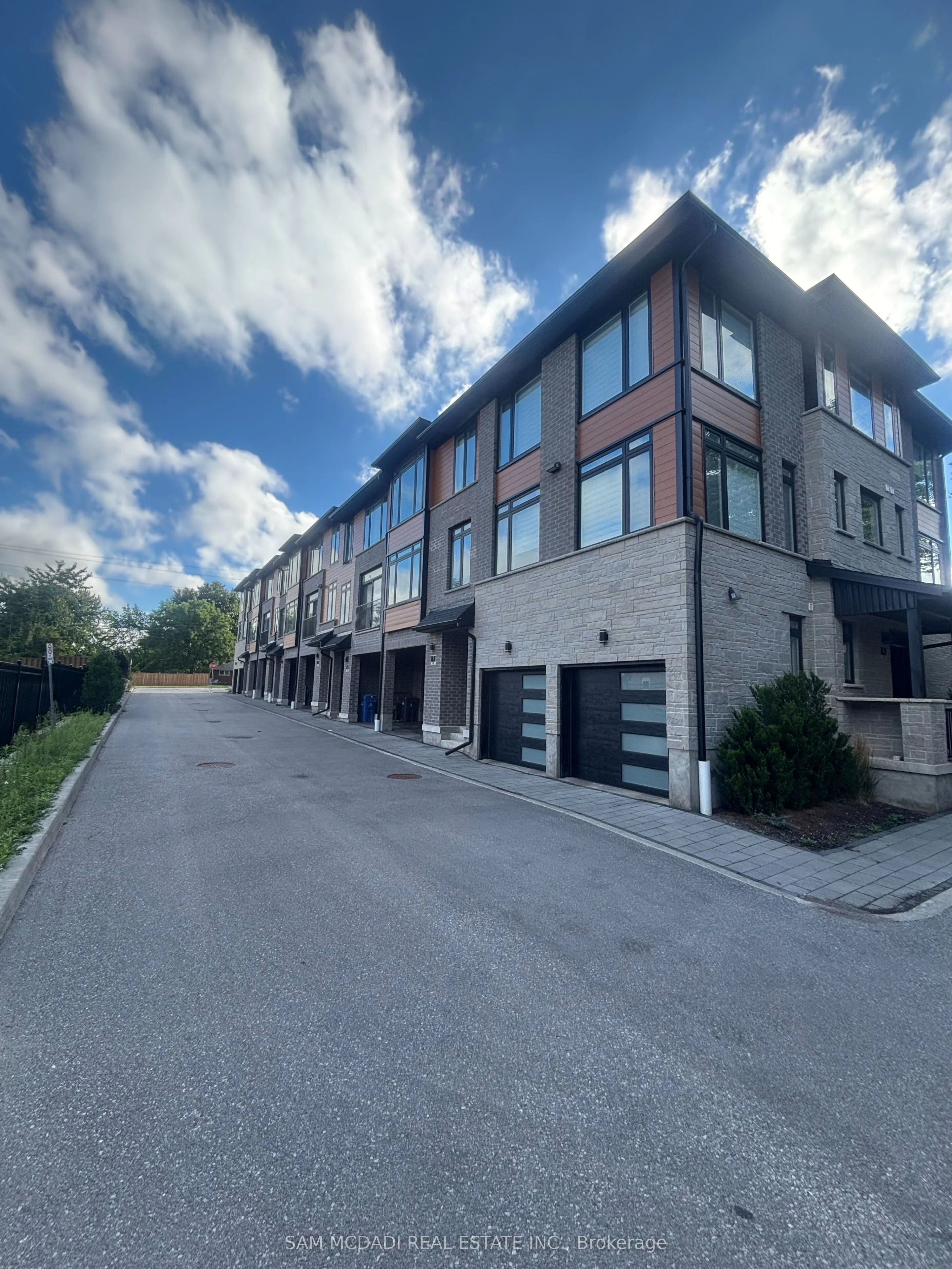 1131 Gordon Street 7, Guelph, ON N1L 1H2
