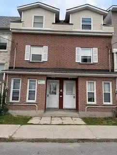Att/Row/Townhouse in Kingston