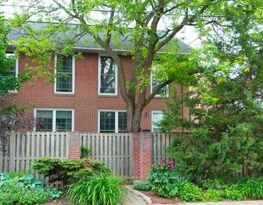 319 Mackay Street 1, New Edinburgh - Lindenlea, ON K1M 2B7