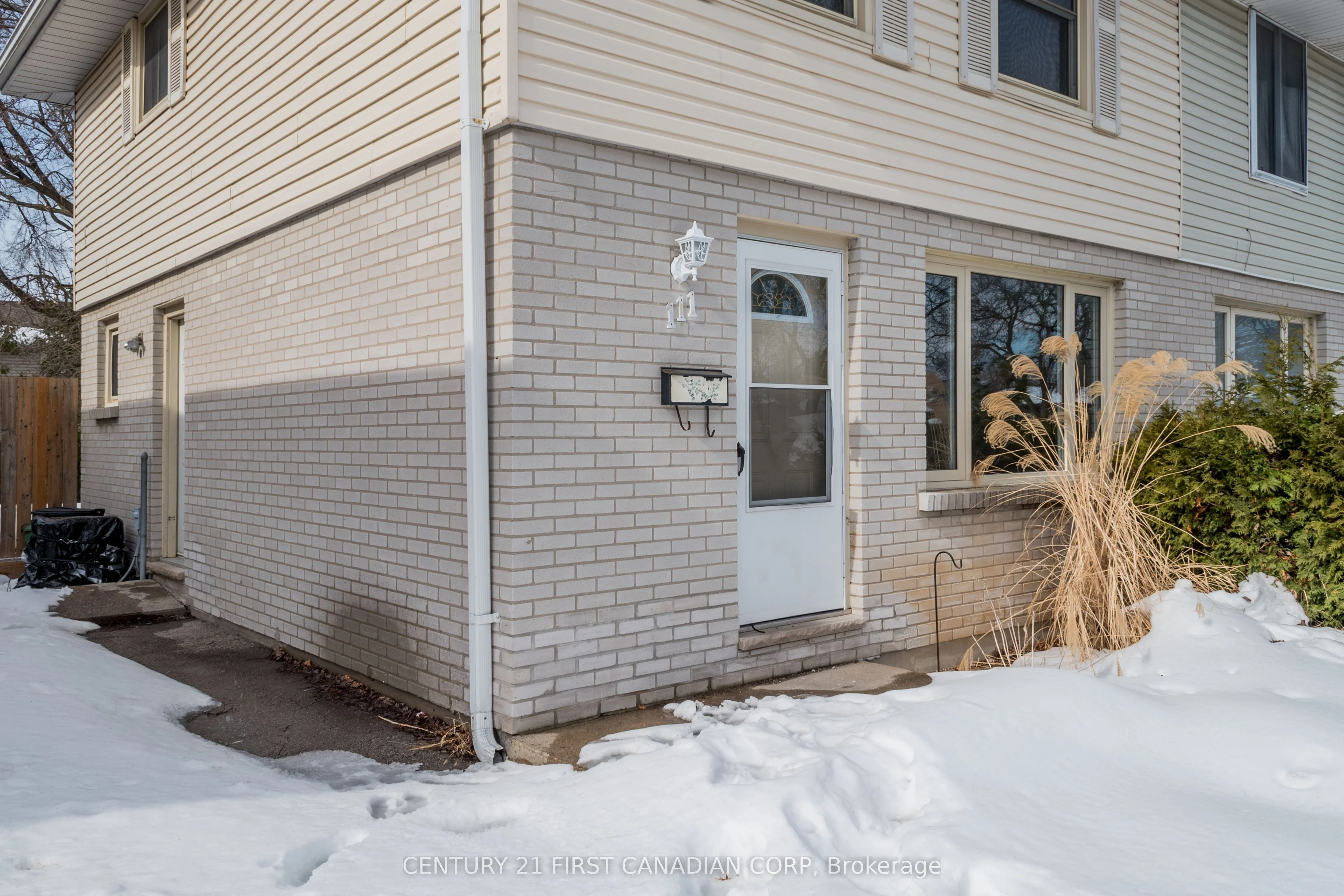 111 Woodrow Crescent, London South, ON N6E 1E7