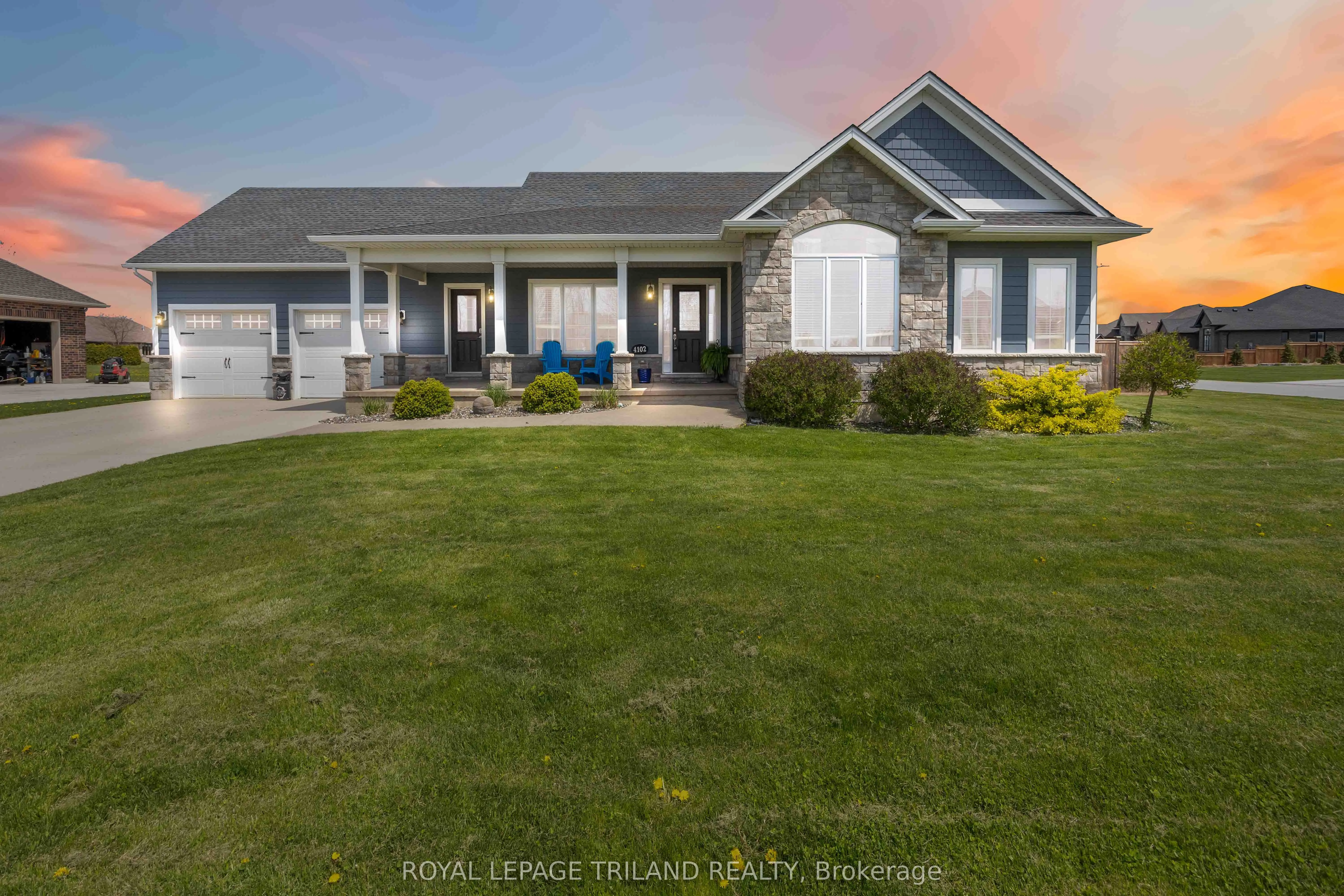 4102 Cullen Drive, Plympton-Wyoming, ON N0N 1J6