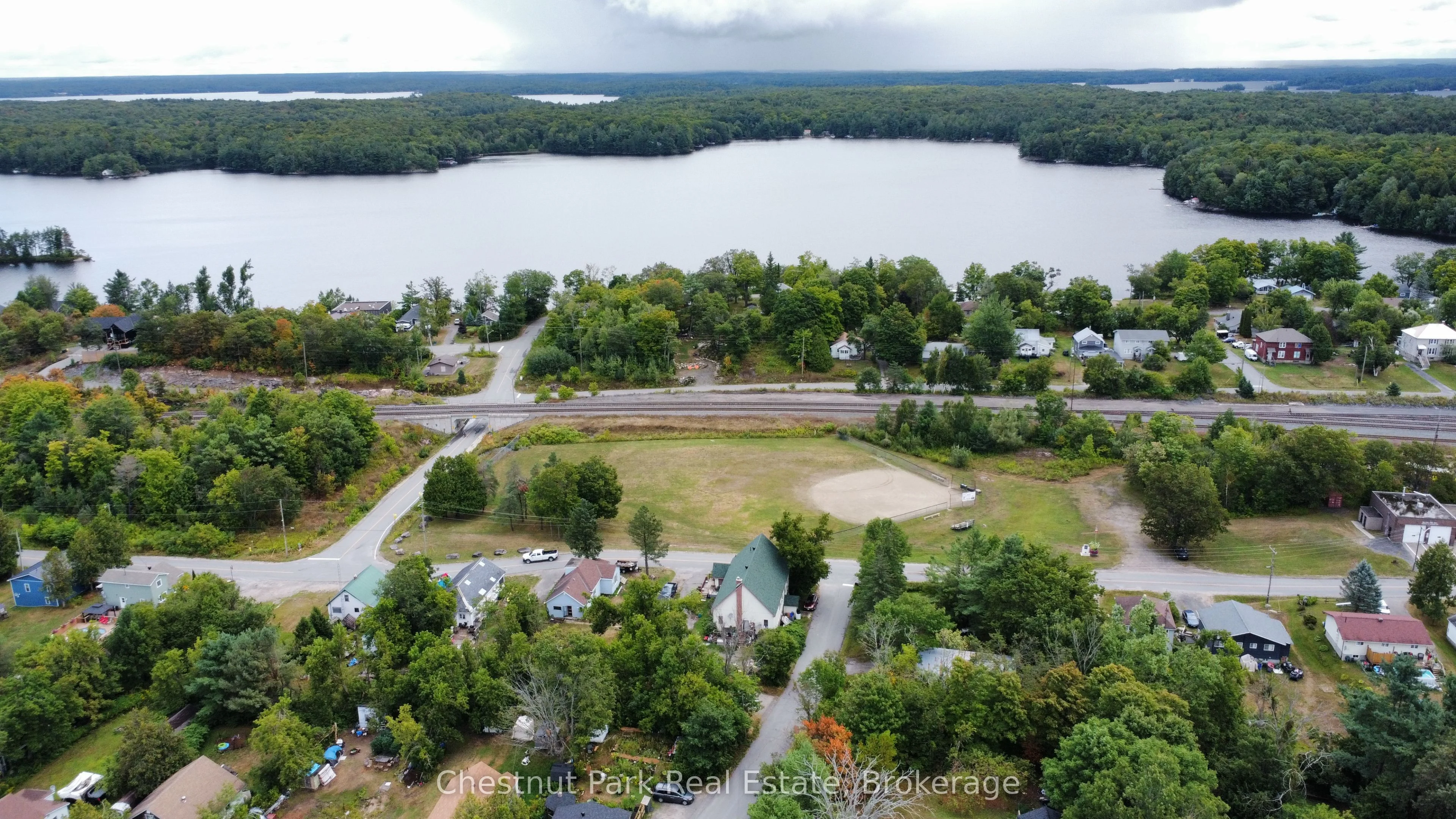 35 MUSKOKA Road, Georgian Bay, ON P0C 1H0