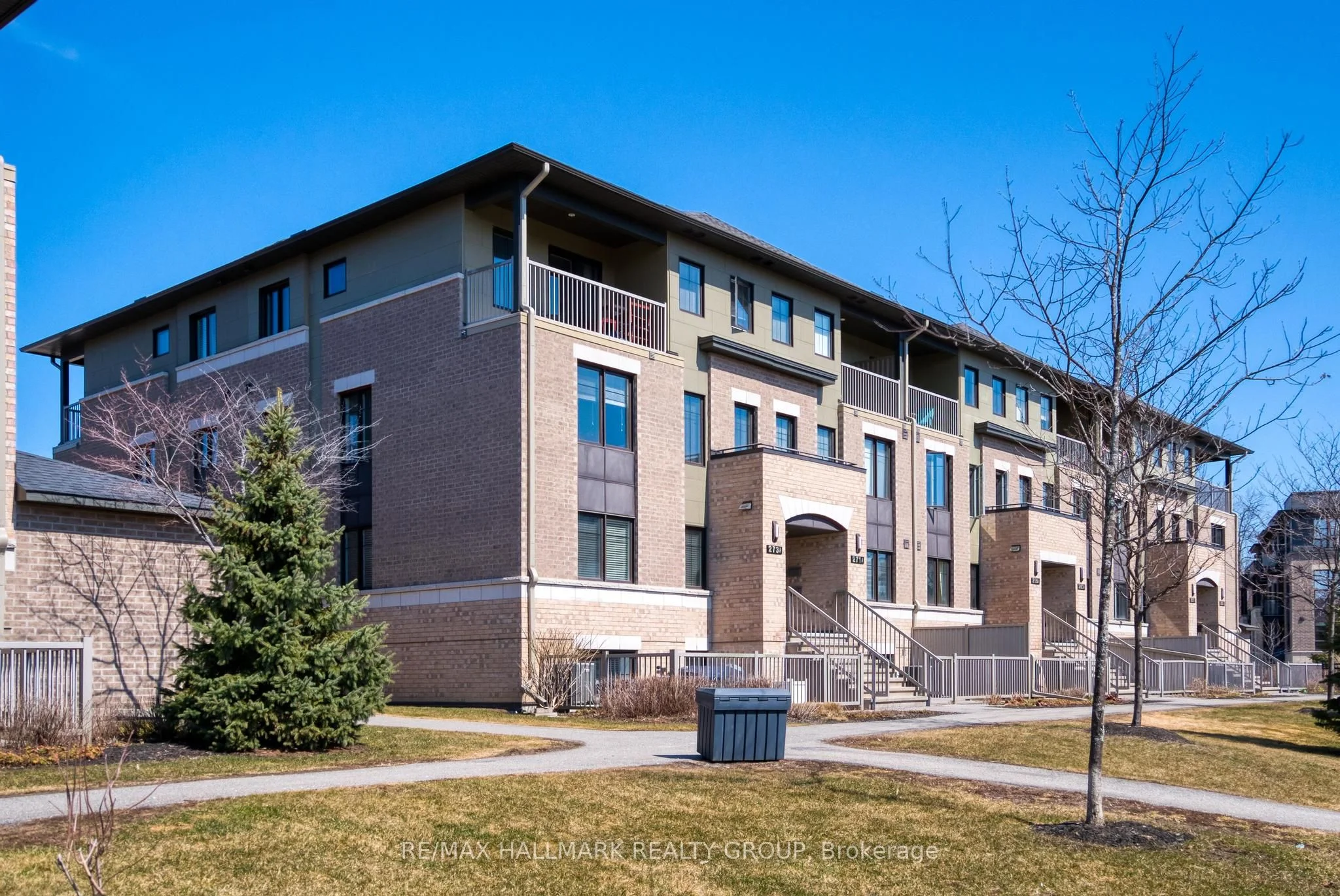 255B Titanium Private, Orleans - Convent Glen and Area, ON K1C 0A5