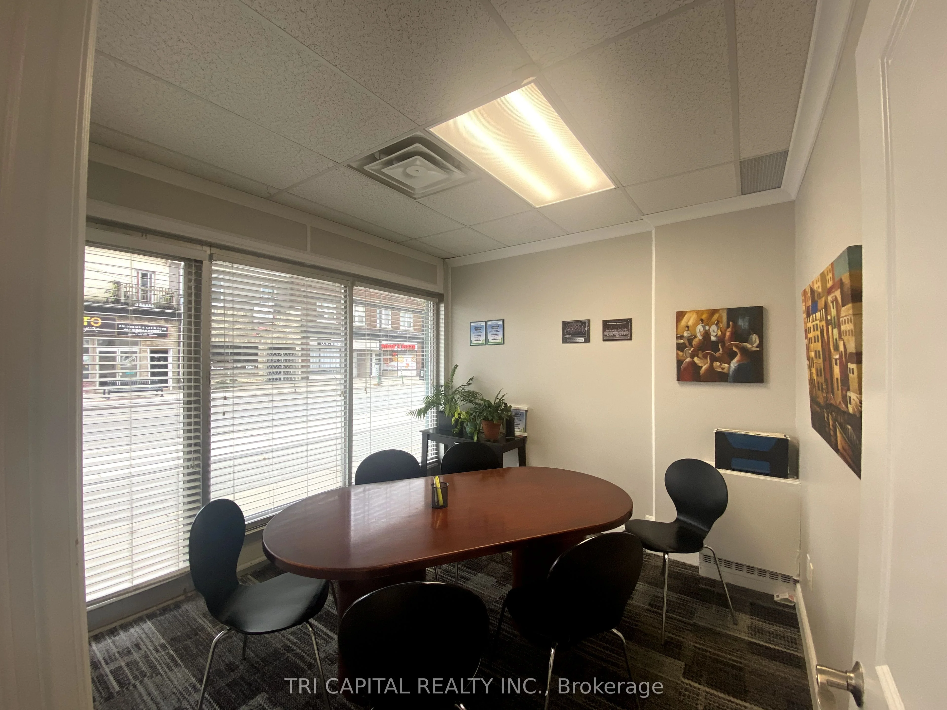 470 Dundas Street 106, London East, ON N6B 1W3