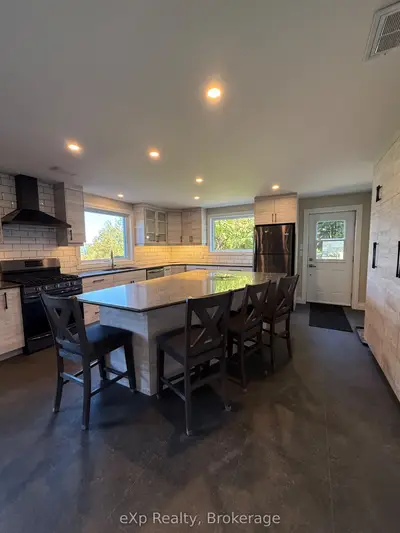 Detached in Georgian Bluffs