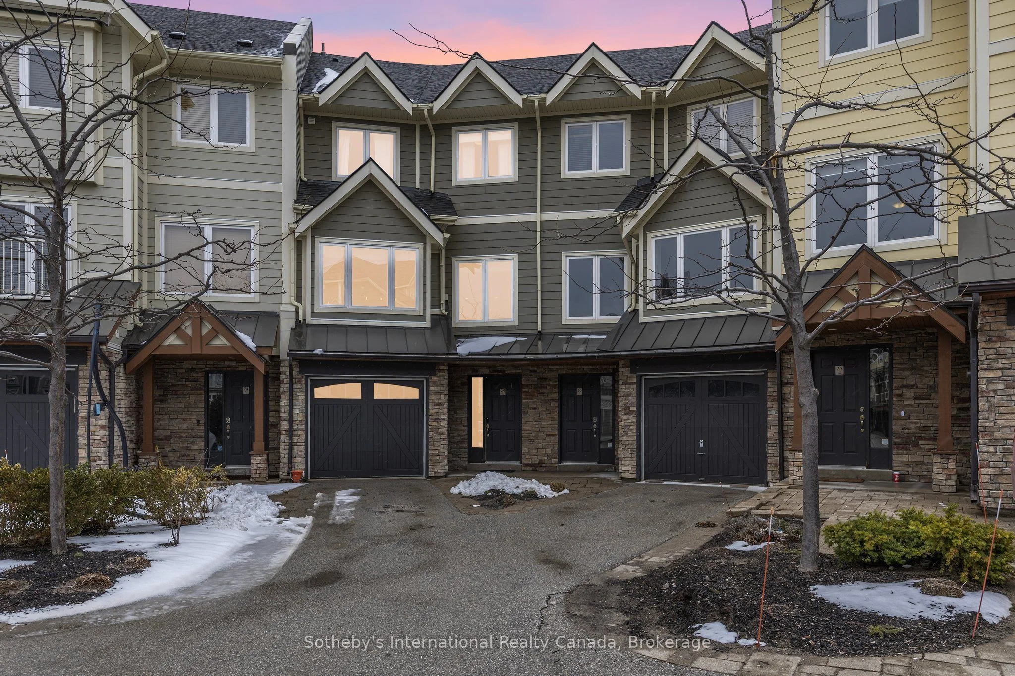 104 Farm Gate Road 25, Blue Mountains, On L9y 3z2