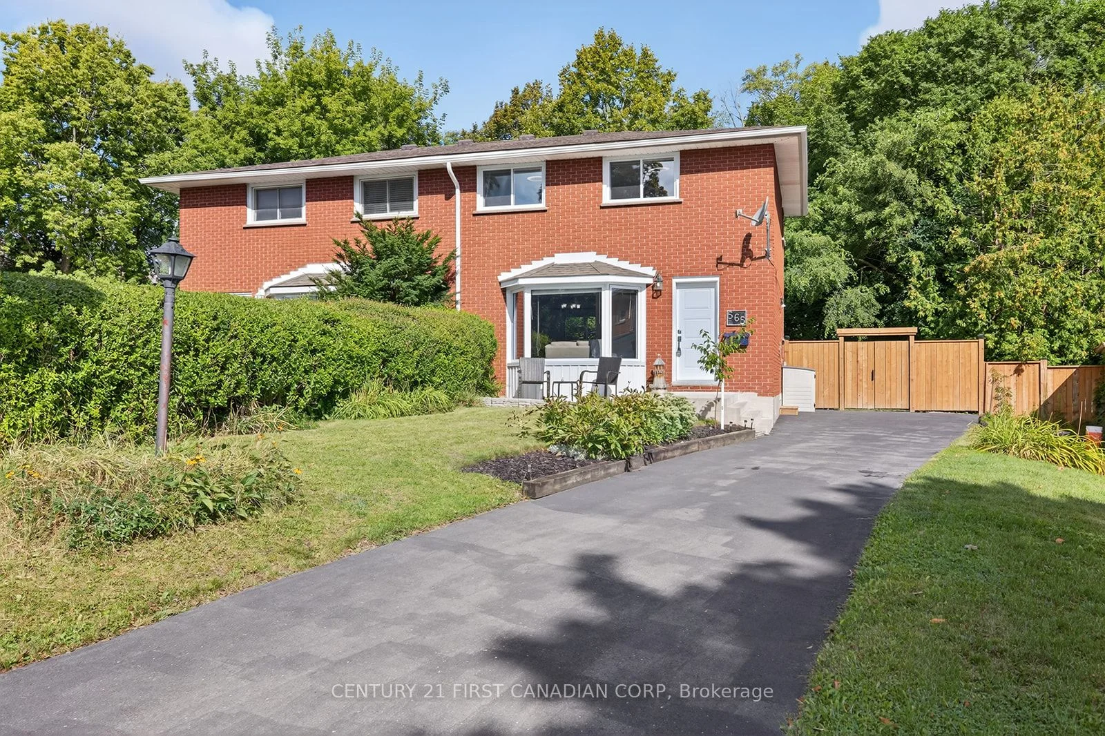 565 RINGTON Crescent, London South, ON N6J 1Y7