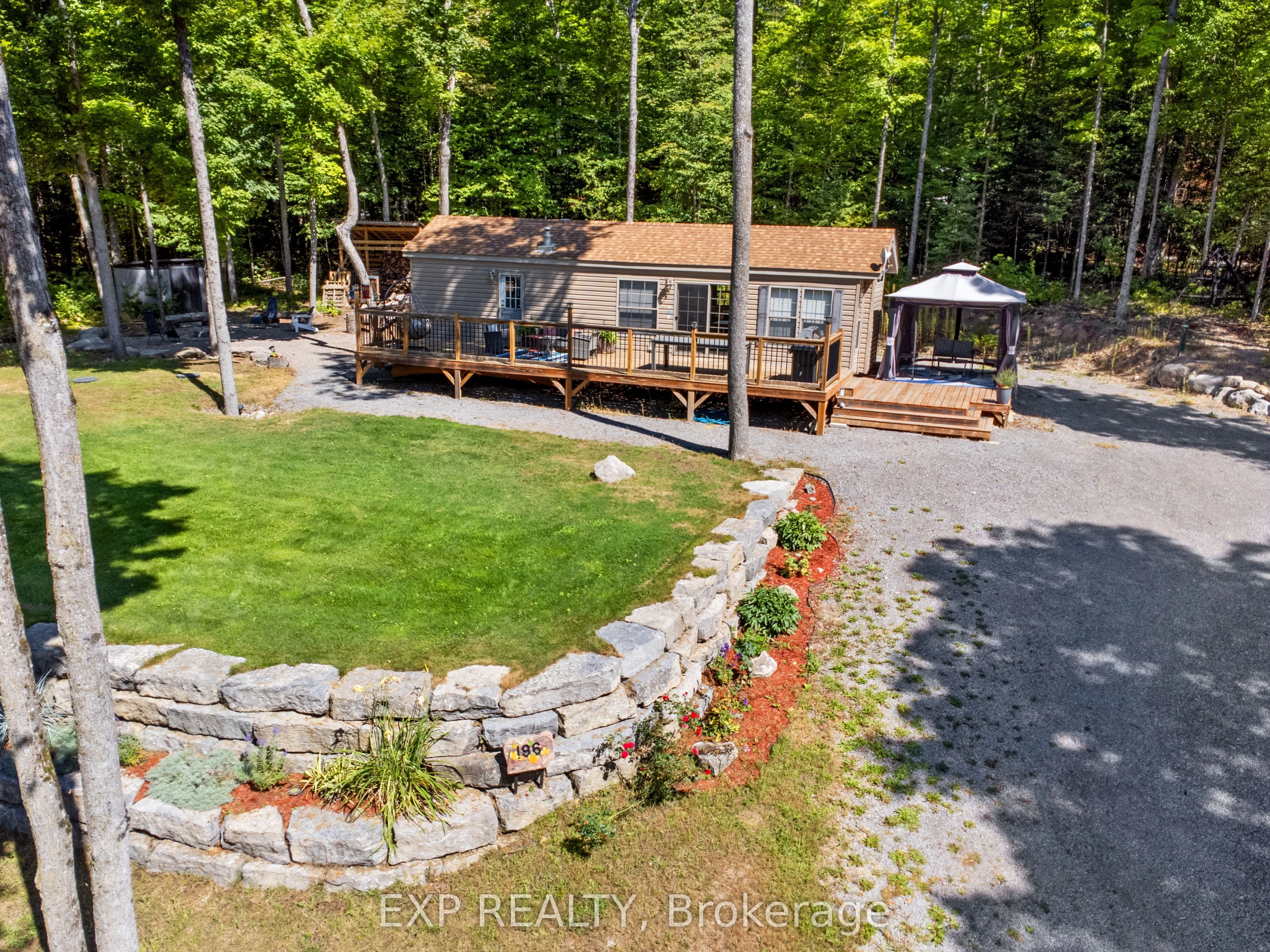 196 Maple Grove Lane, North Algona Wilberforce, ON K0J 1T0