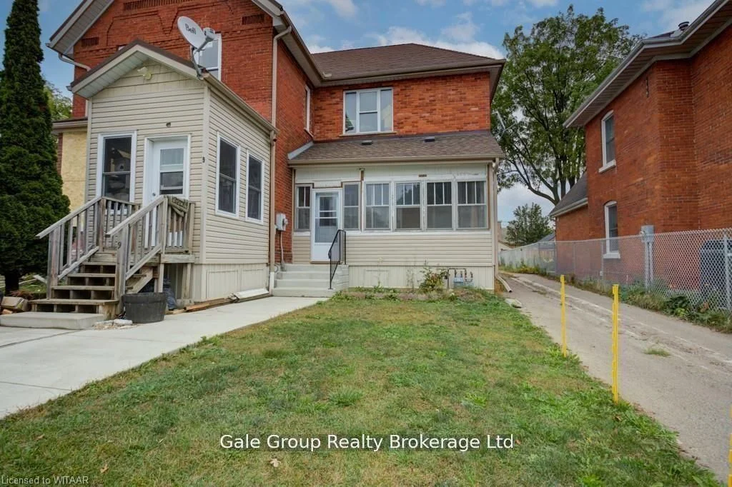 11 Norwich Avenue S 9, Woodstock, ON N4S 3T7