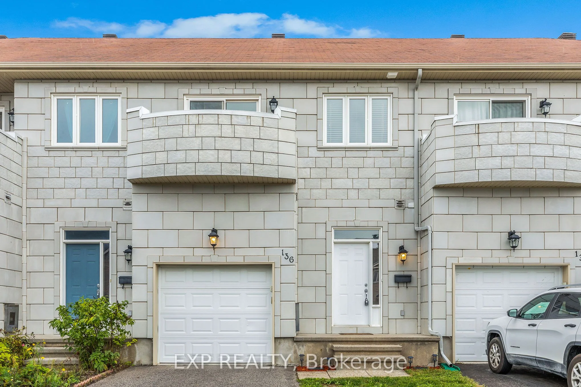 136 WHISPERING WINDS Way, Orleans - Convent Glen and Area, ON K1W 0B7
