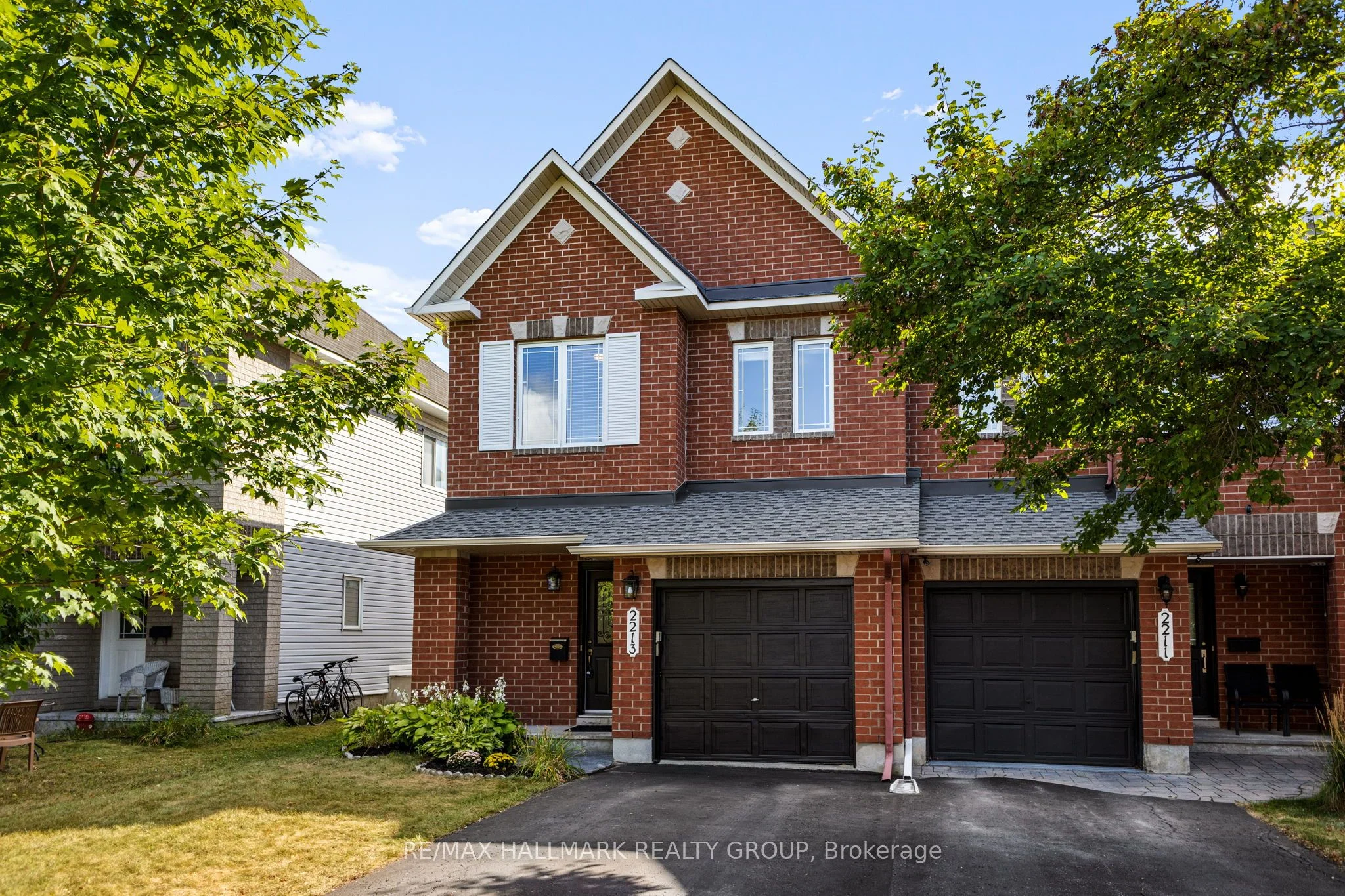 Att/Row/Townhouse in Orleans - Cumberland and Area
