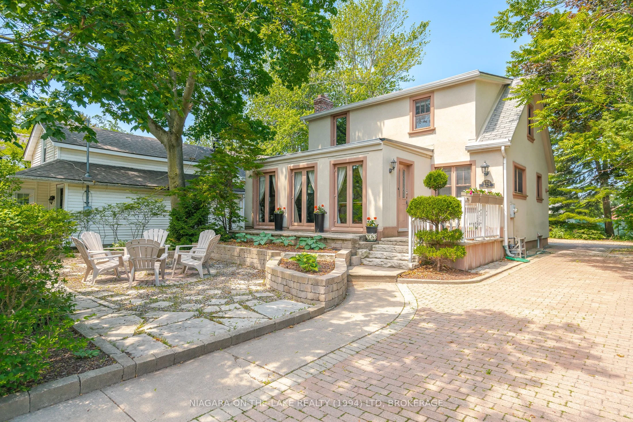 229 VICTORIA Street, Niagara-on-the-Lake, ON L0S 1J0