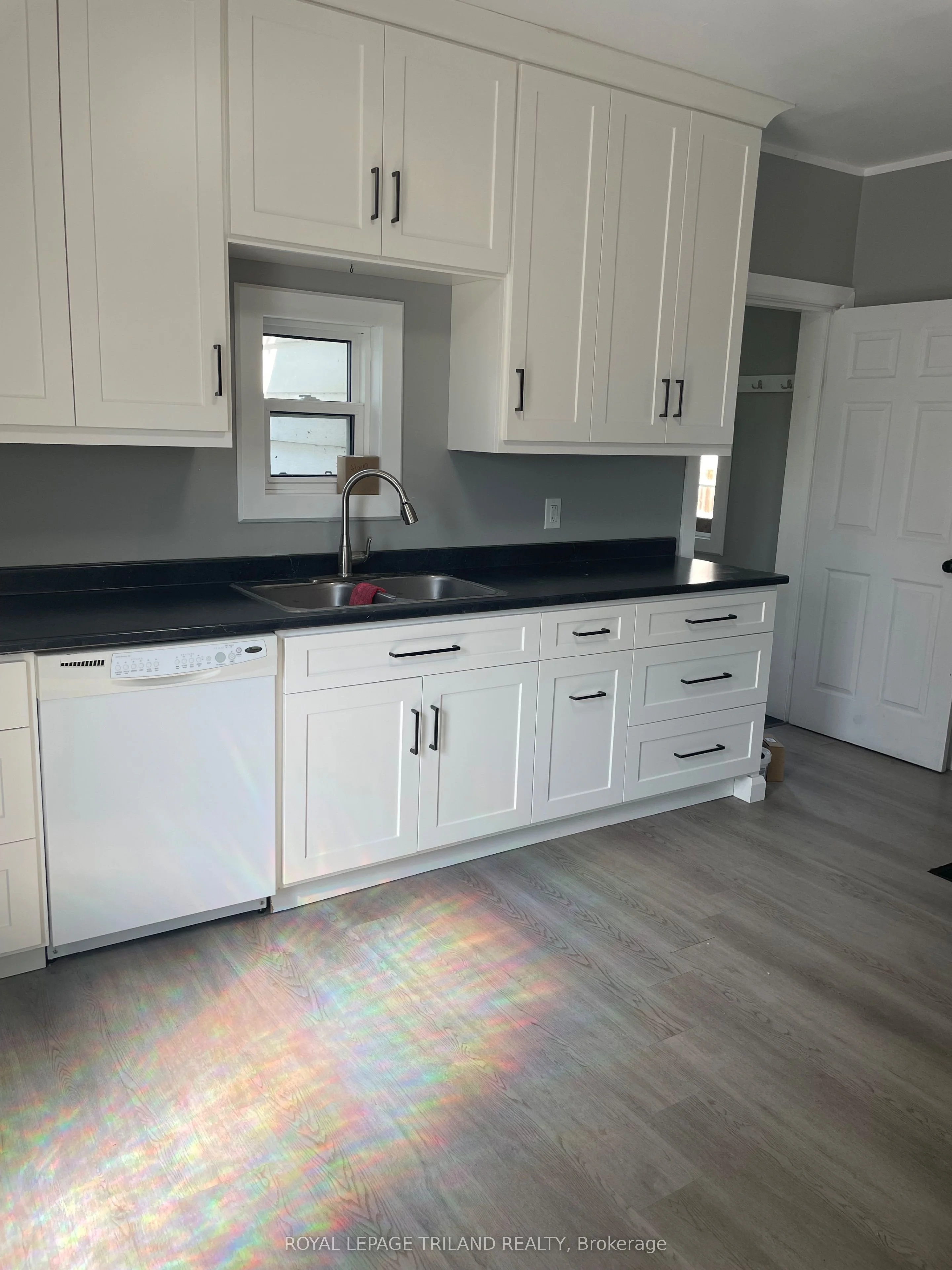 245 SYDENHAM Street E, Aylmer, ON N5H 1M1