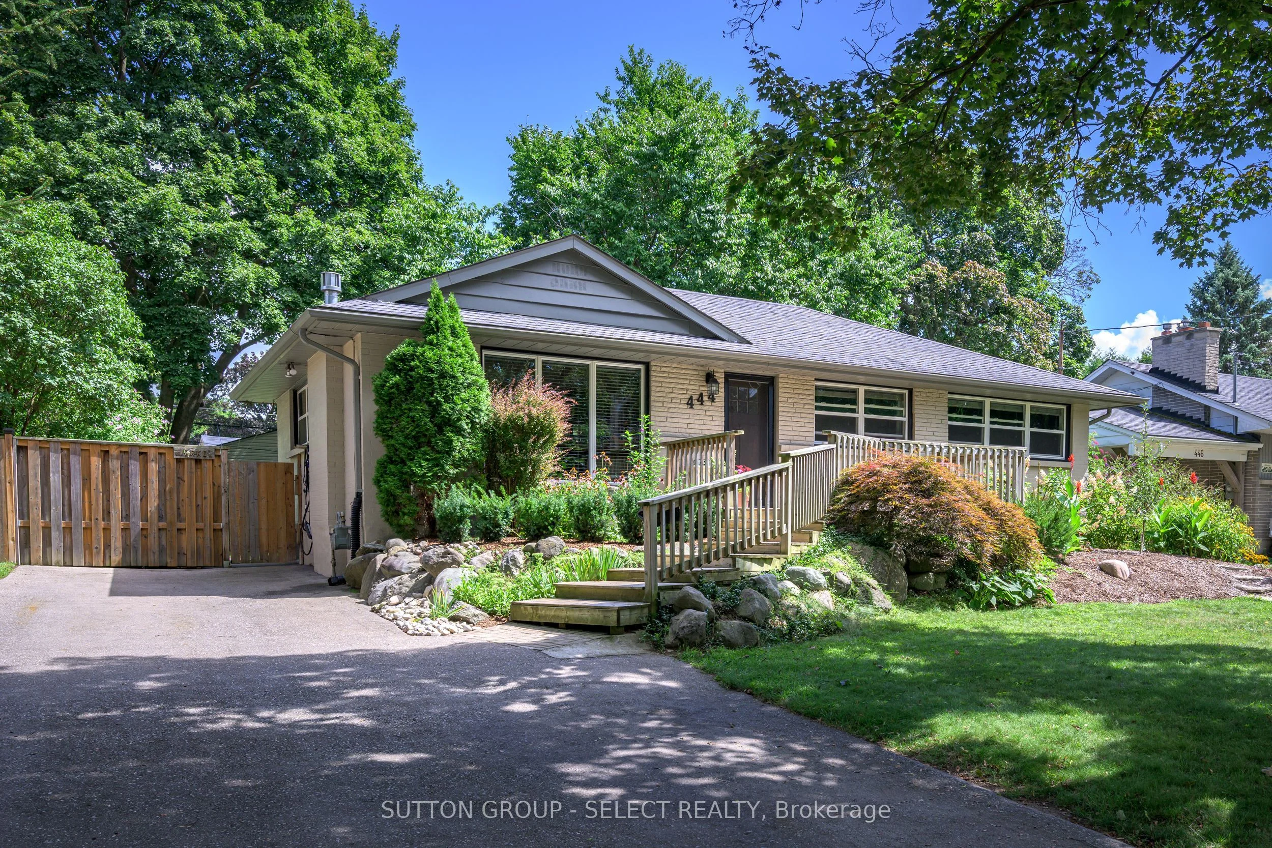 444 Belvedere Avenue, London South, ON N6K 2P9