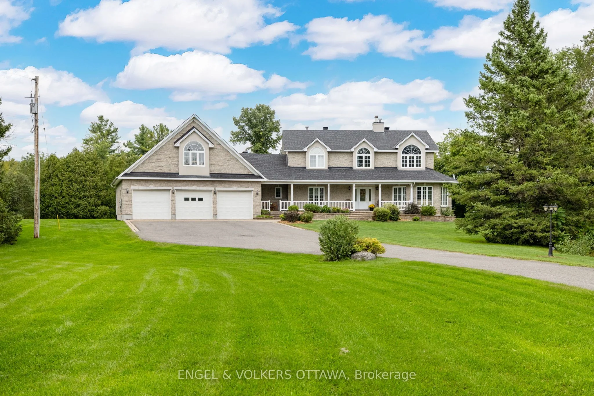 7341 Bank Street, Greely - Metcalfe - Osgoode - Vernon And Area, On K0a 2p0
