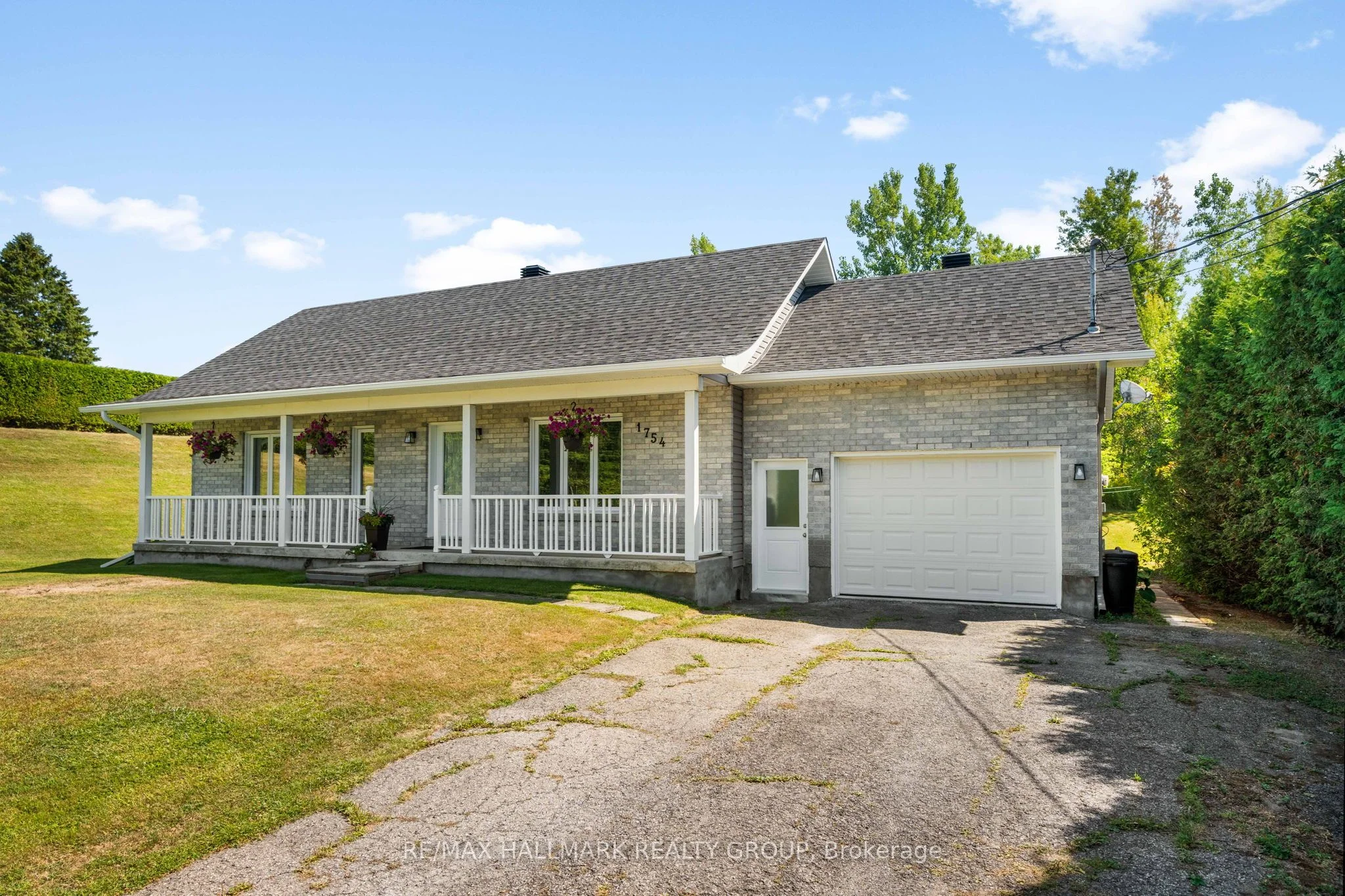 1754 Labonte Street, Clarence-Rockland, ON K0A 1N0
