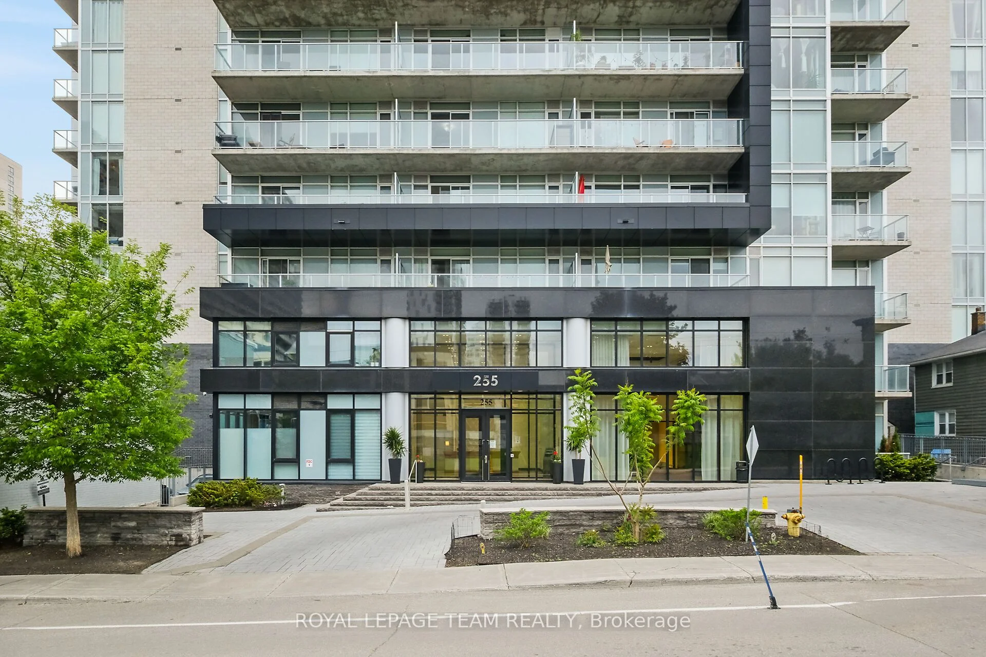 255 Bay Street 909, Ottawa Centre, ON K1R 0C5