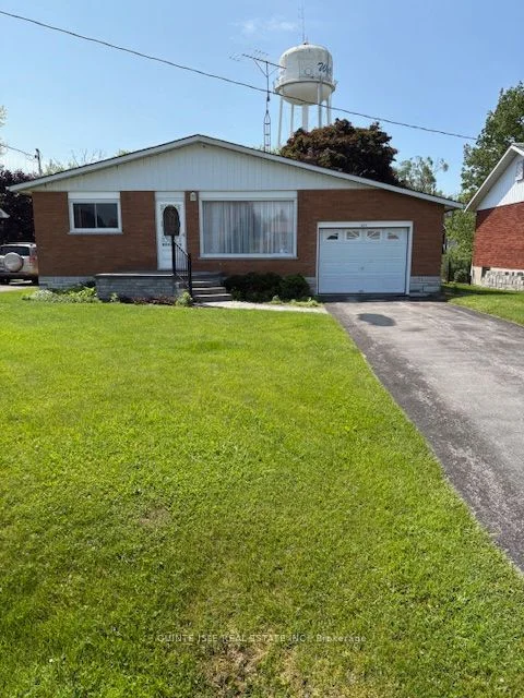201 E NILES ST Street E, Prince Edward County, ON K0K 3L0