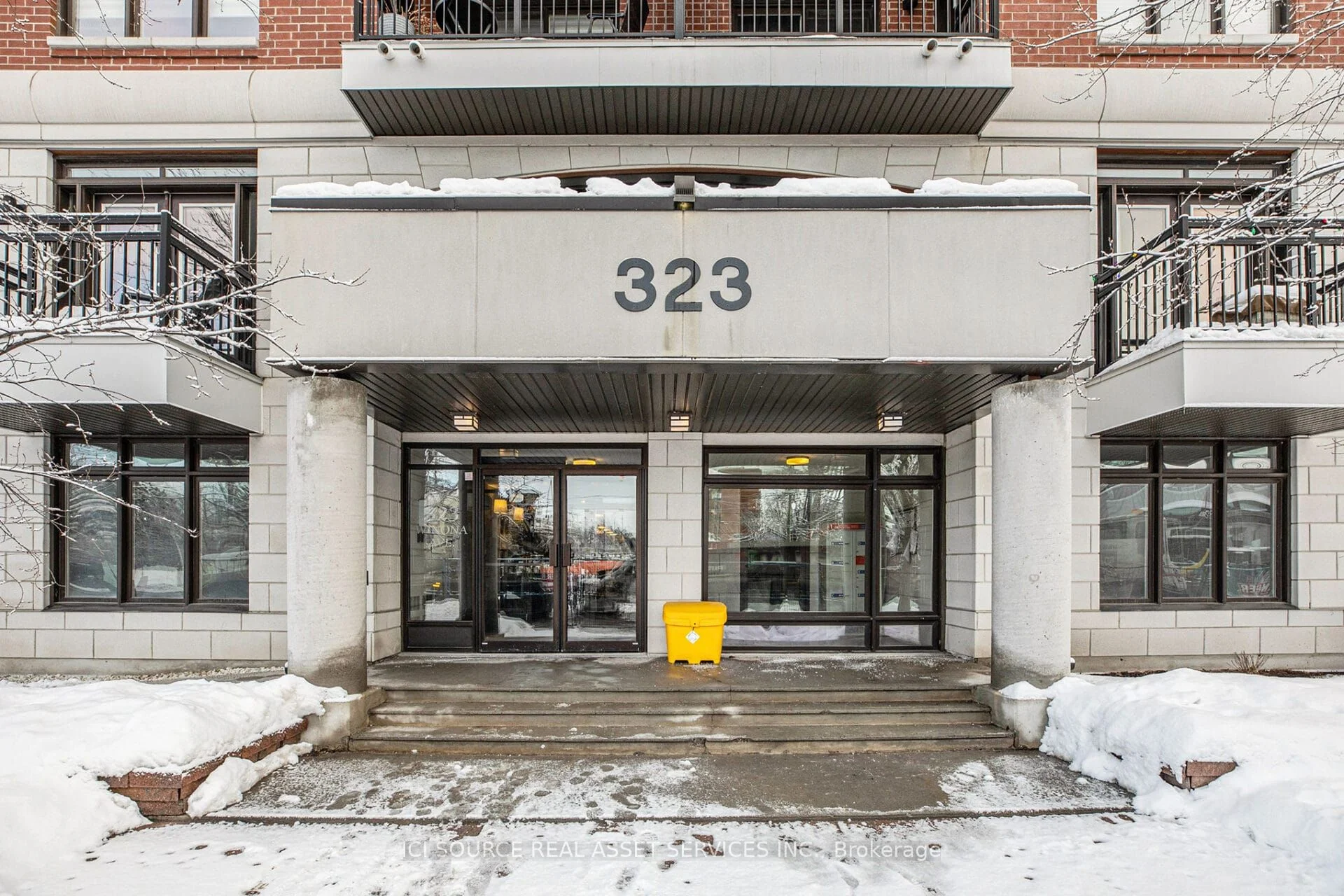 323 Winona Avenue 202, Westboro - Hampton Park, ON K1V 0Z7