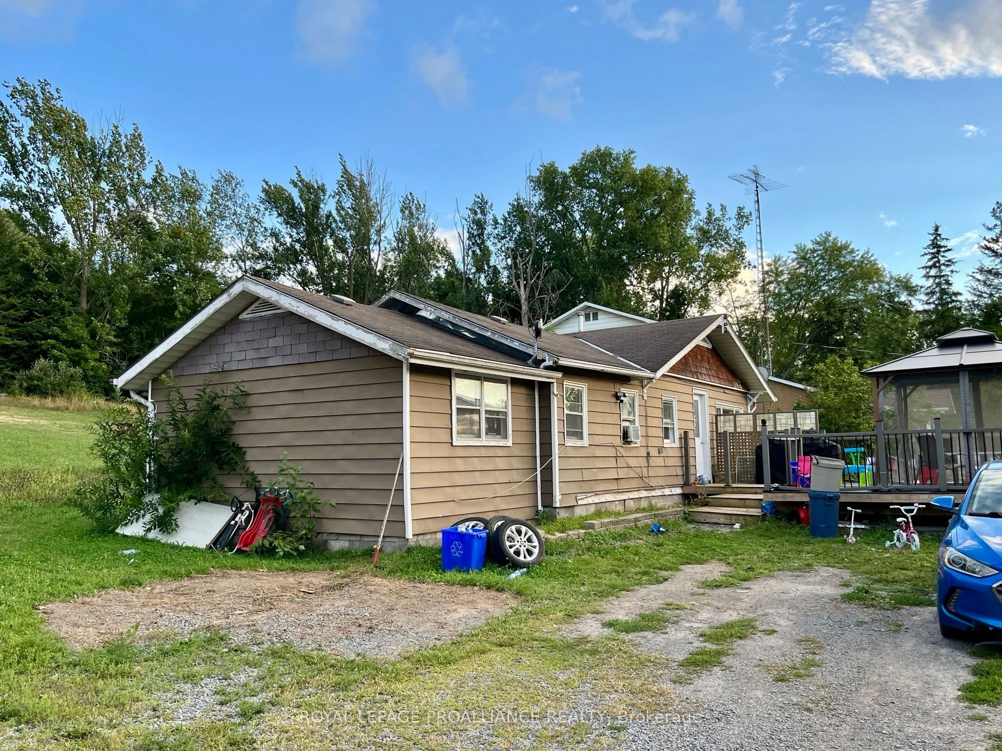 2251 County Road 3 , Prince Edward County, ON K0K 1L0