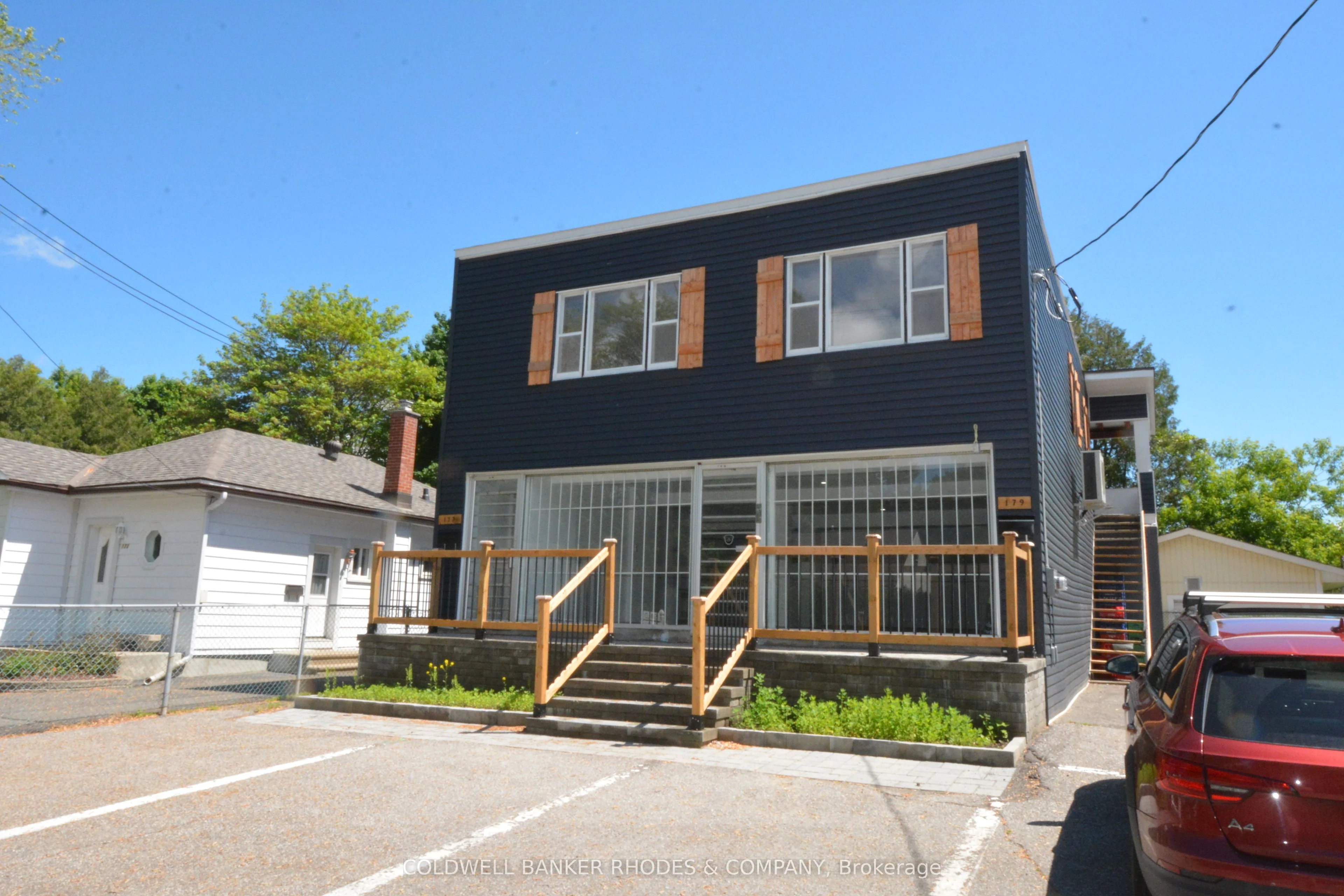 177 ST LAURENT Boulevard, Manor Park - Cardinal Glen and Area, ON K1K 2Y6