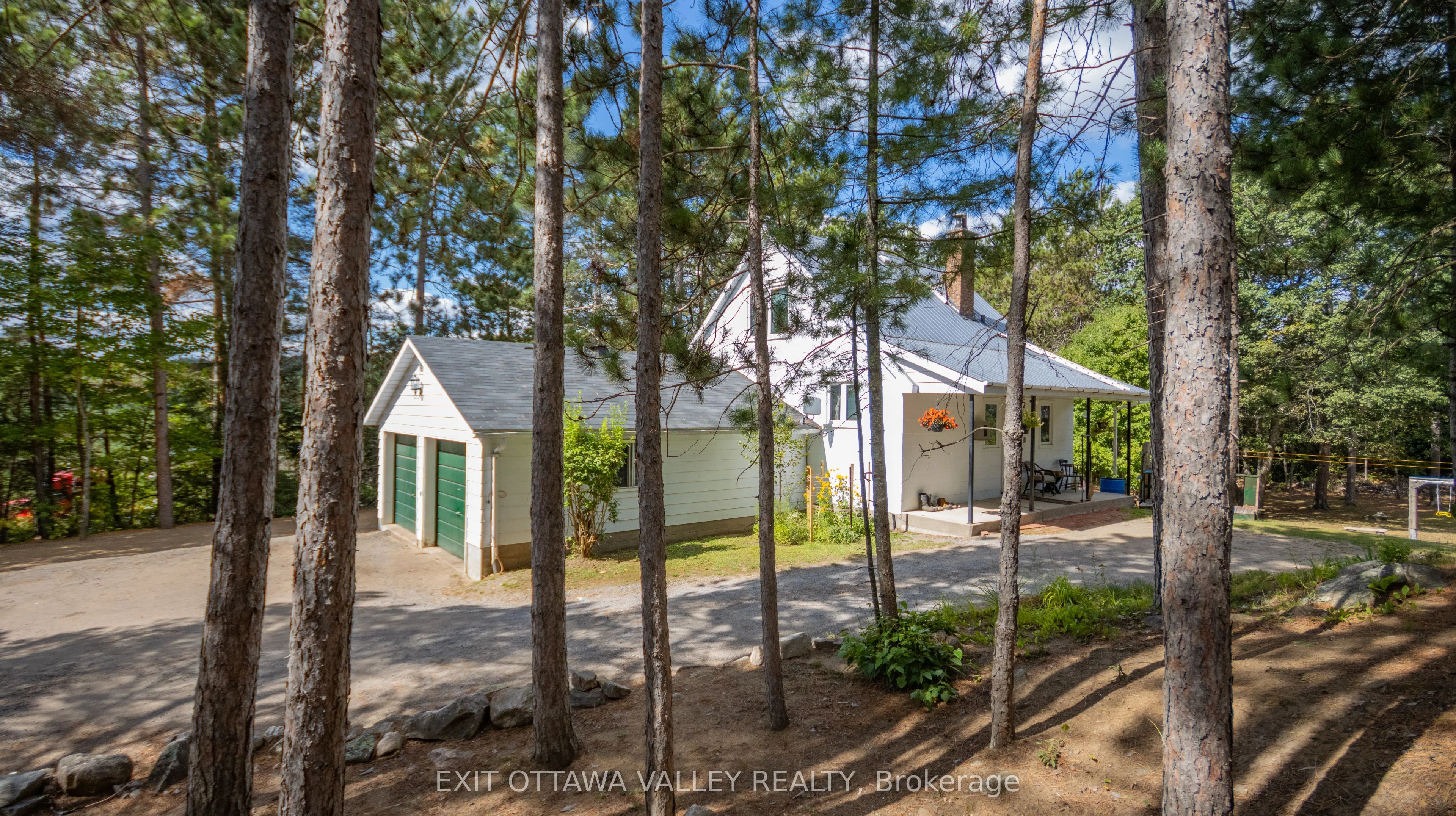 19902 Hwy 60 Highway, Madawaska Valley, ON K0J 1B0