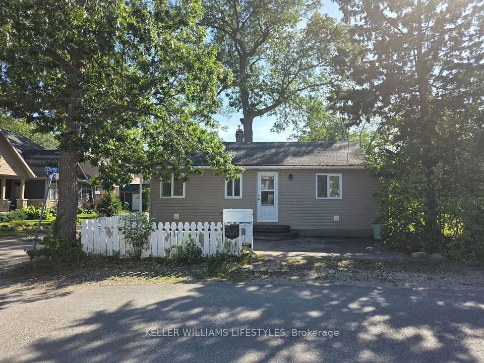 58 Centre Street, Lambton Shores, ON N0M 1T0