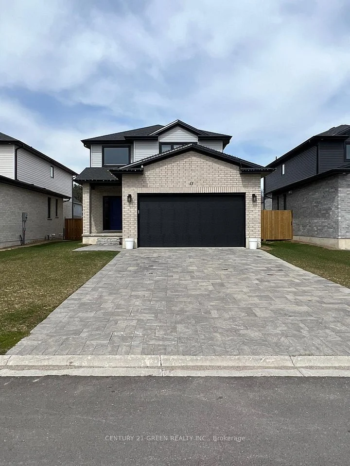 15 Mcneil Street, Strathroy-Caradoc, ON N0L 1W0