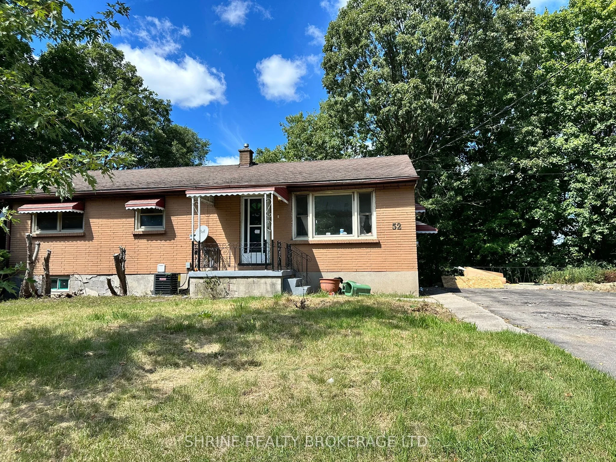 52 Marlborough Avenue, London South, On N5z 3s2