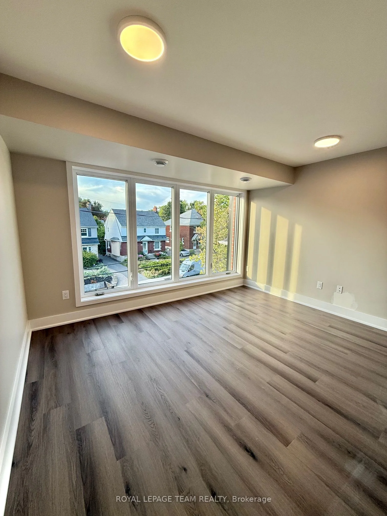 342 Fifth Avenue 7, Glebe - Ottawa East and Area, ON K1S 2N7