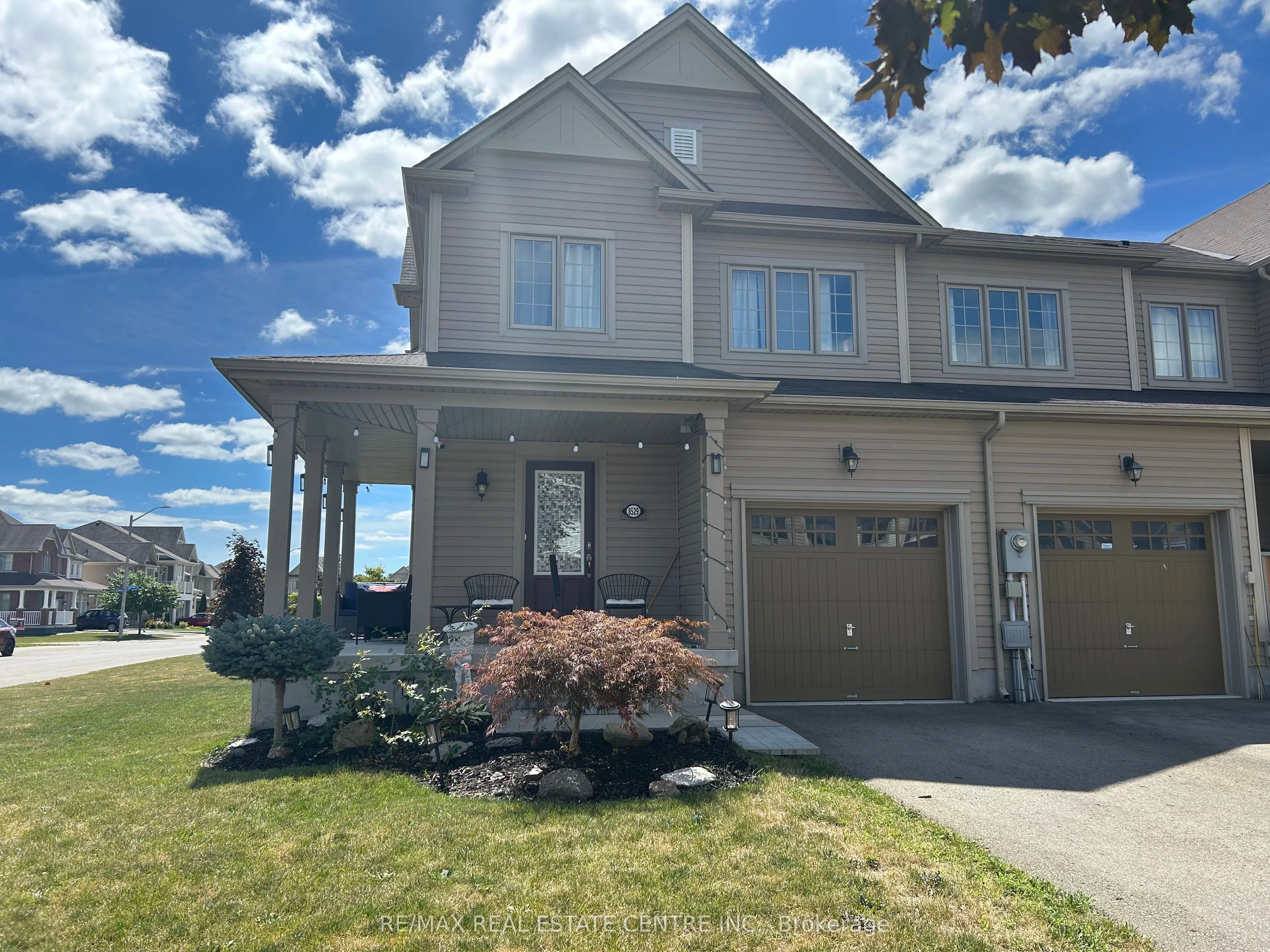 8529 Nightshade Street, Niagara Falls, ON L2H 0K9