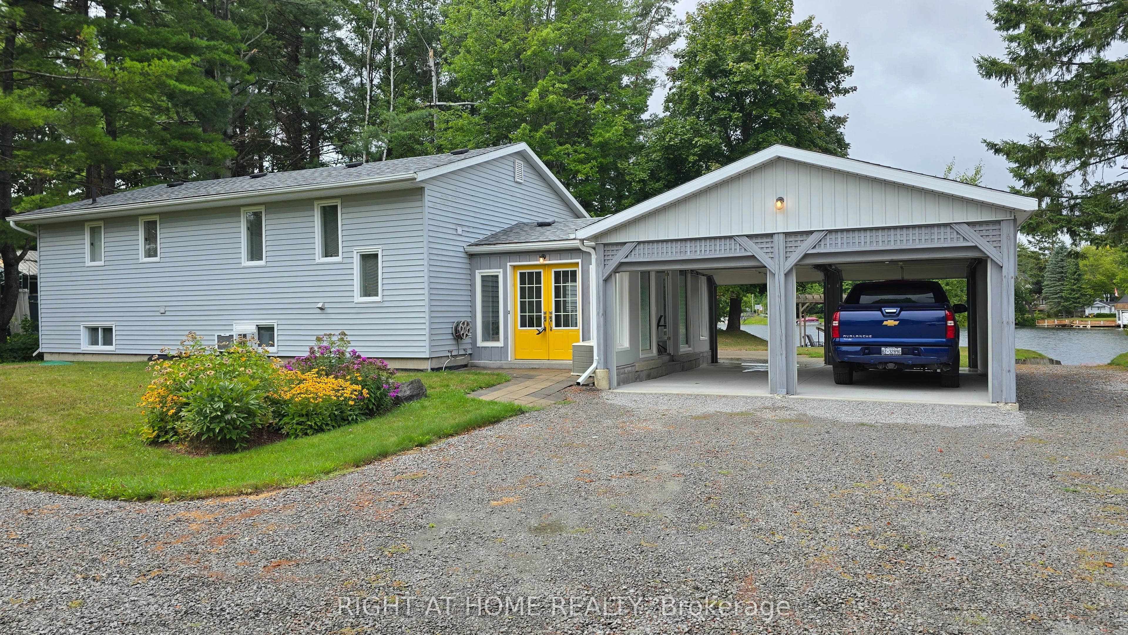 31 Portage Road, Kawartha Lakes, On K0m 2t0