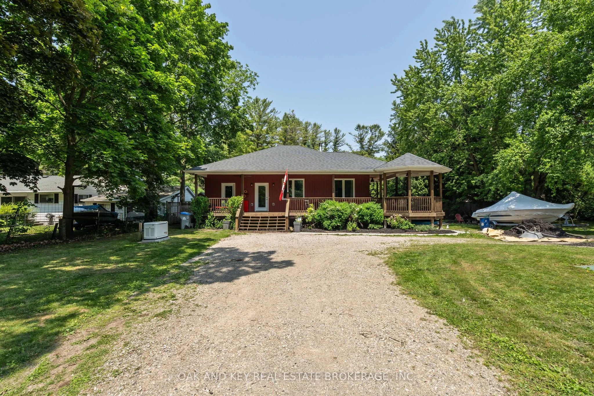 10016 Port Franks Road, Lambton Shores, ON N0M 2L0