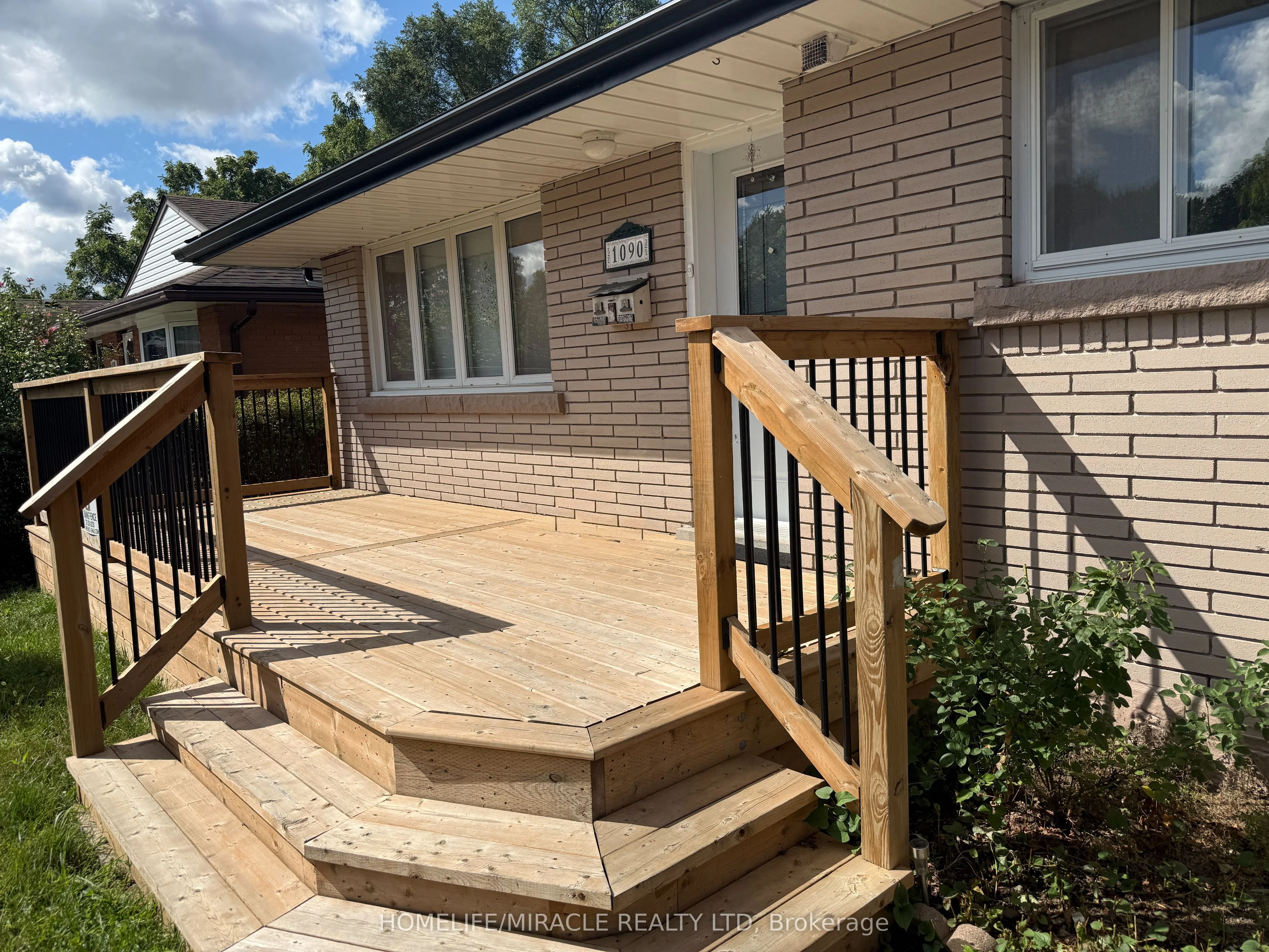1090 Winterhalt Avenue, Cambridge, ON N3H 4J9