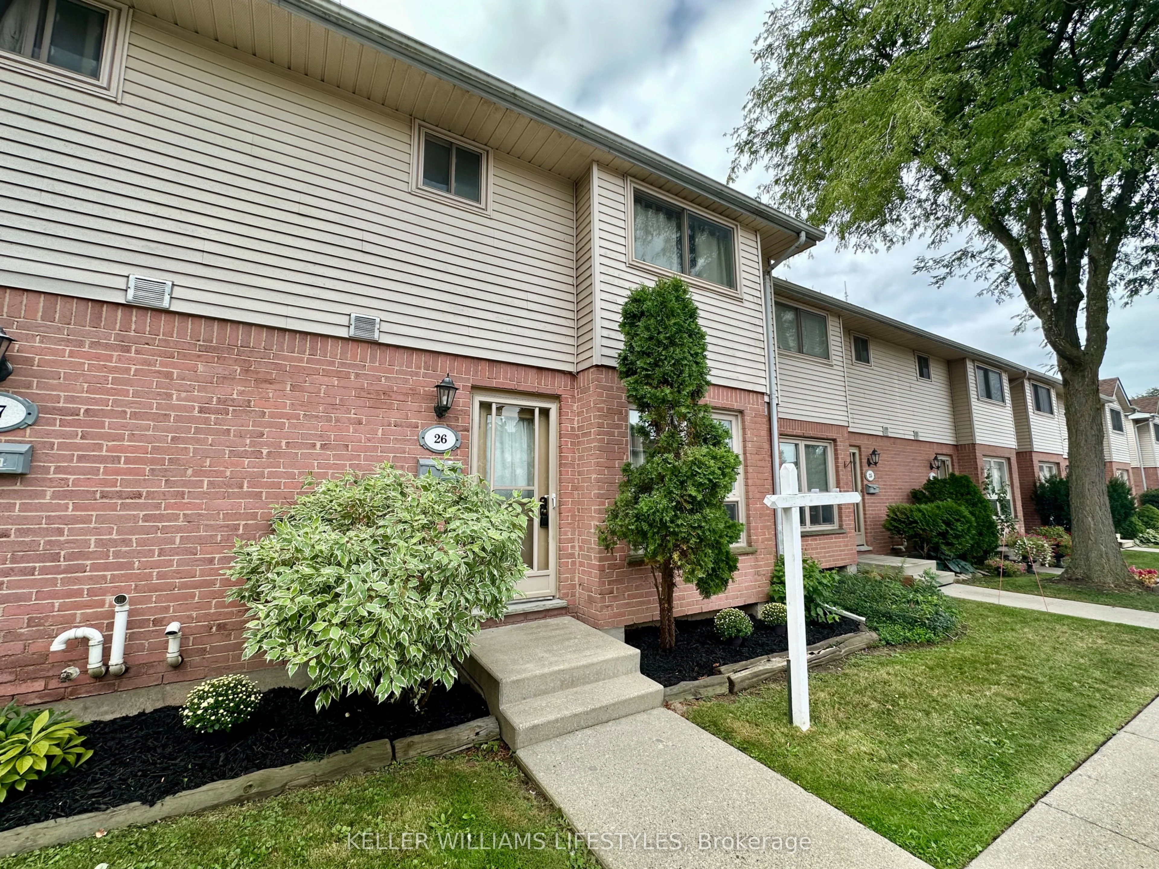 89 Highview Avenue E 26, London South, ON N6C 5V9