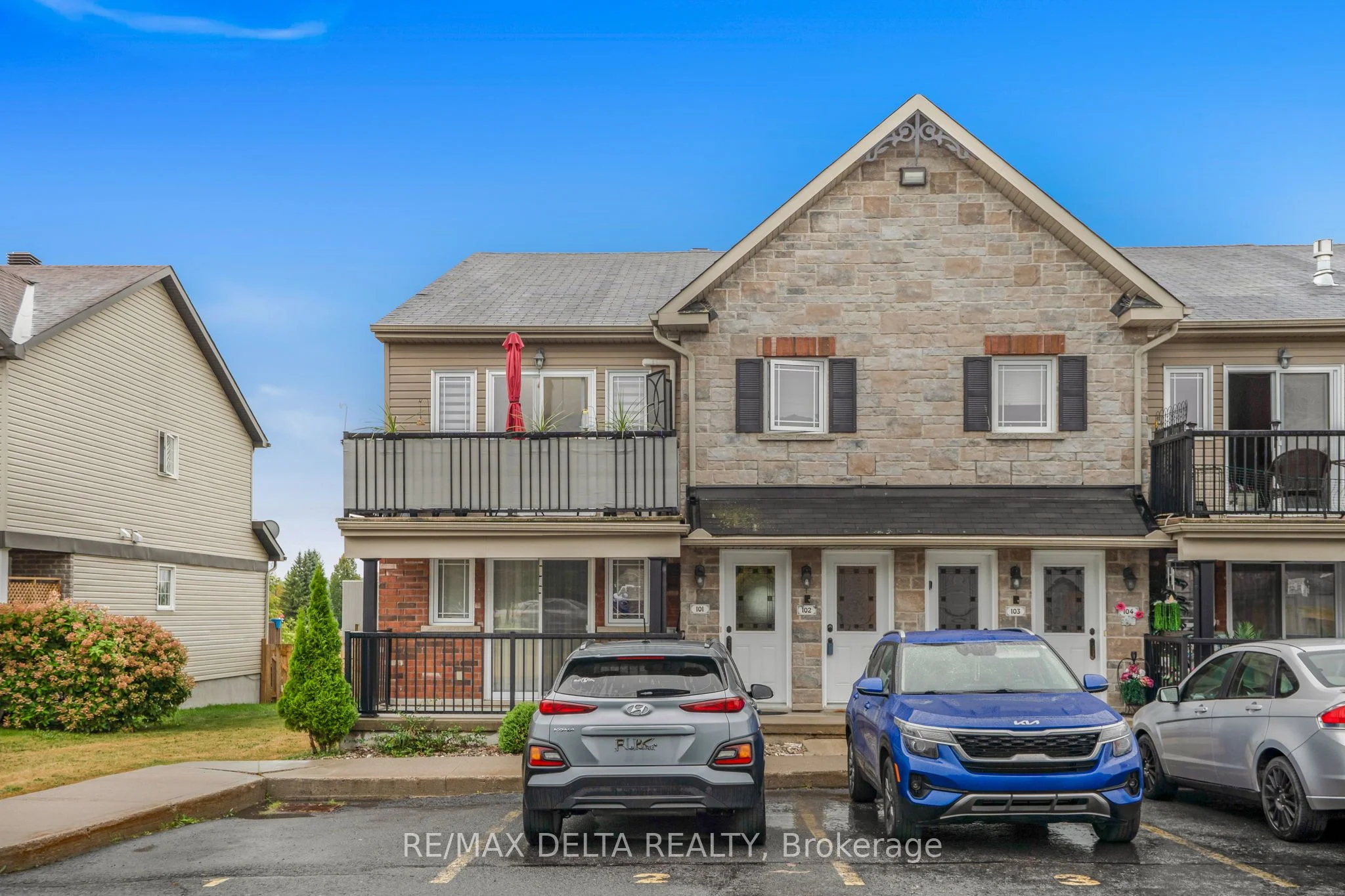 189 Eliot Street 102, Clarence-Rockland, ON K4K 0G4