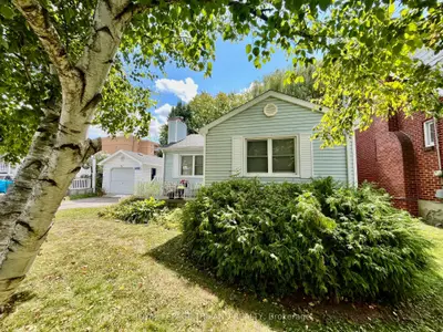 Detached in London East