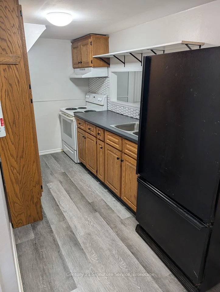 71 Commercial Street Lower Level, Welland, ON L3B 5Y8