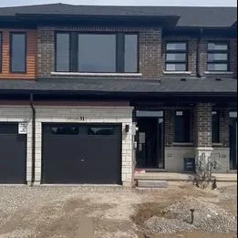Att/Row/Townhouse in Brantford