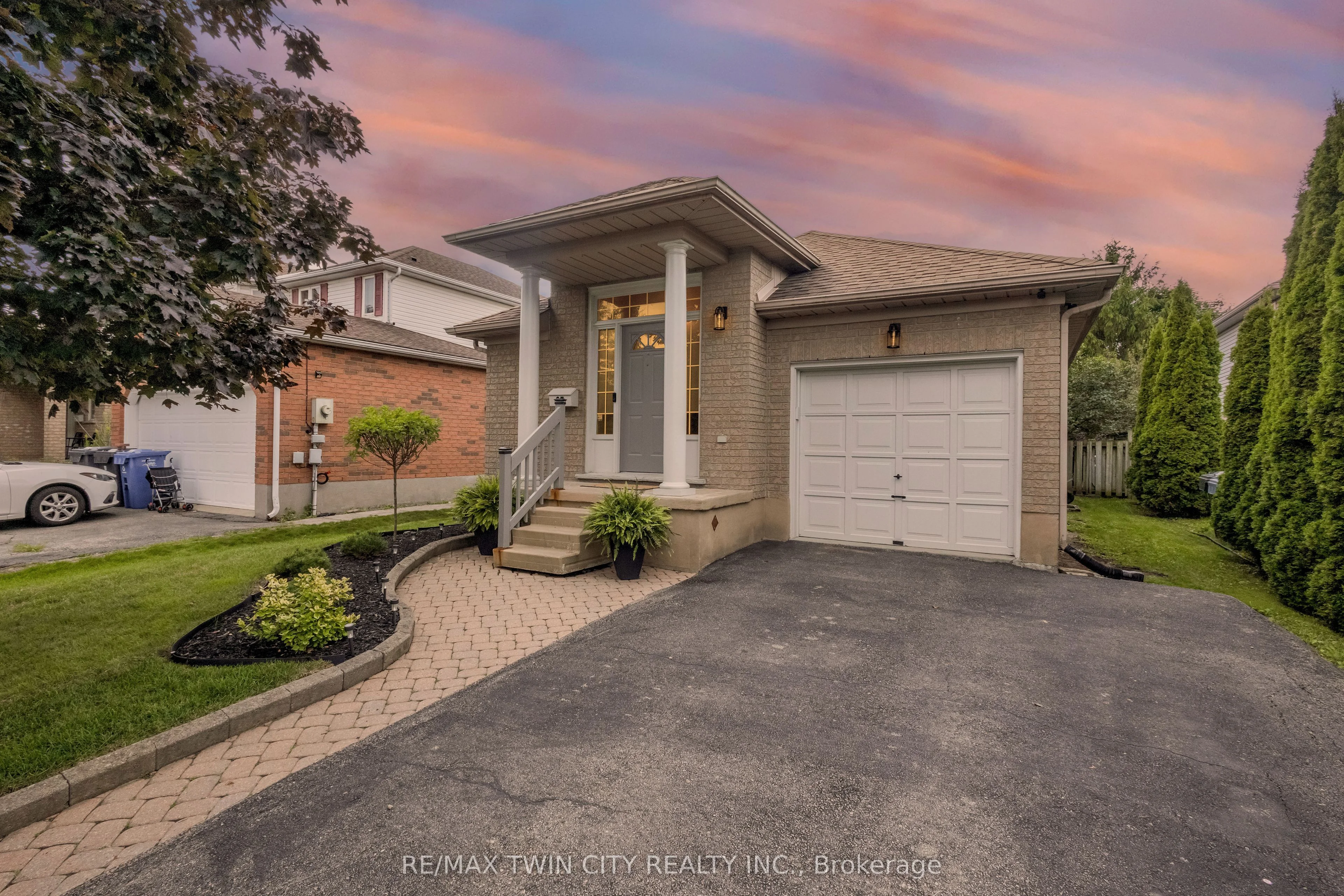 27 Candlewood Drive, Guelph, On N1k 1t5