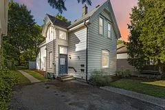 64 Stanley Street, London South, ON N6C 1B1