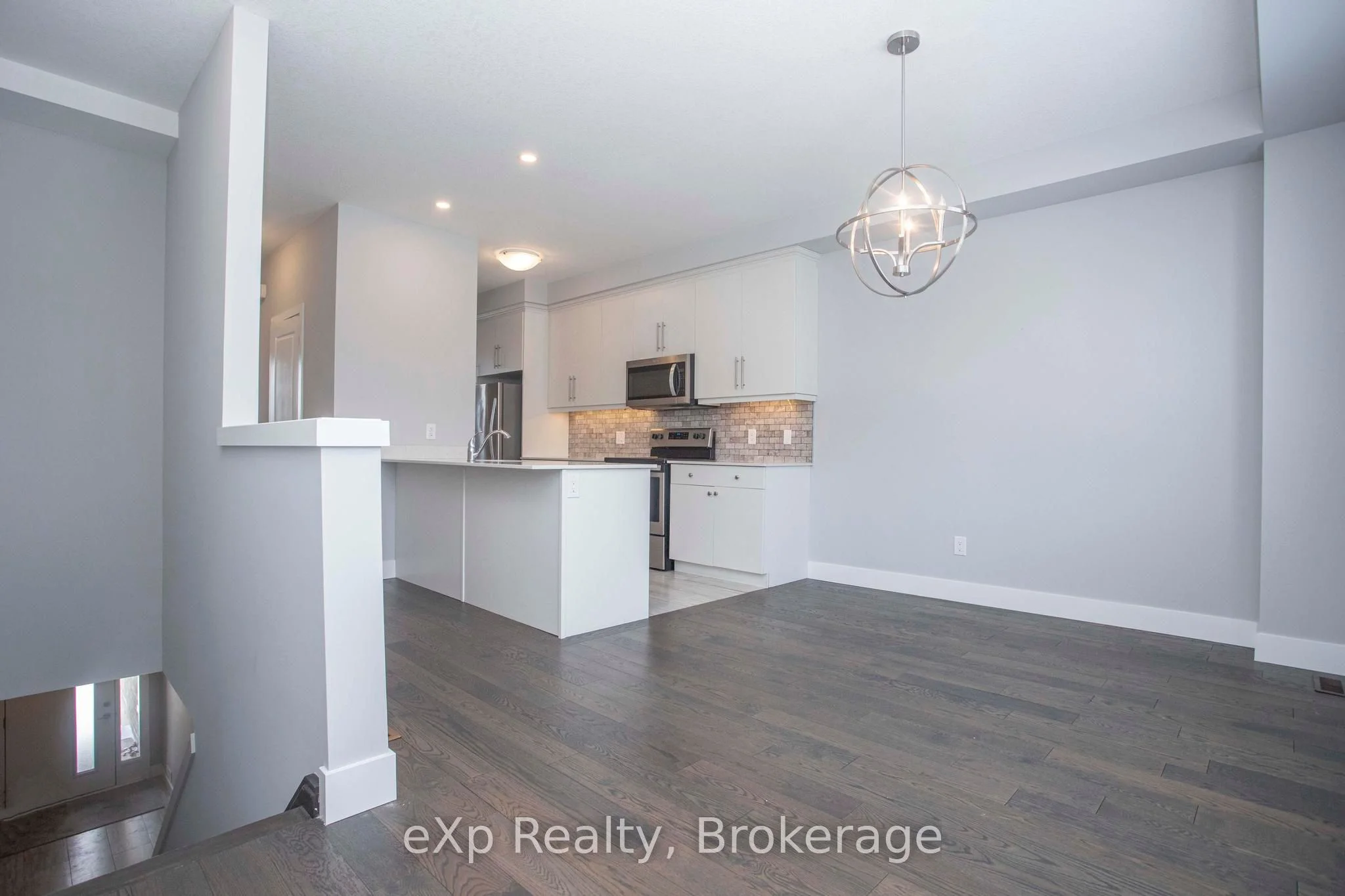 2048 Meadowgate Boulevard, London South, On N6m 1k1