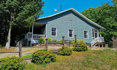 Detached in Frontenac