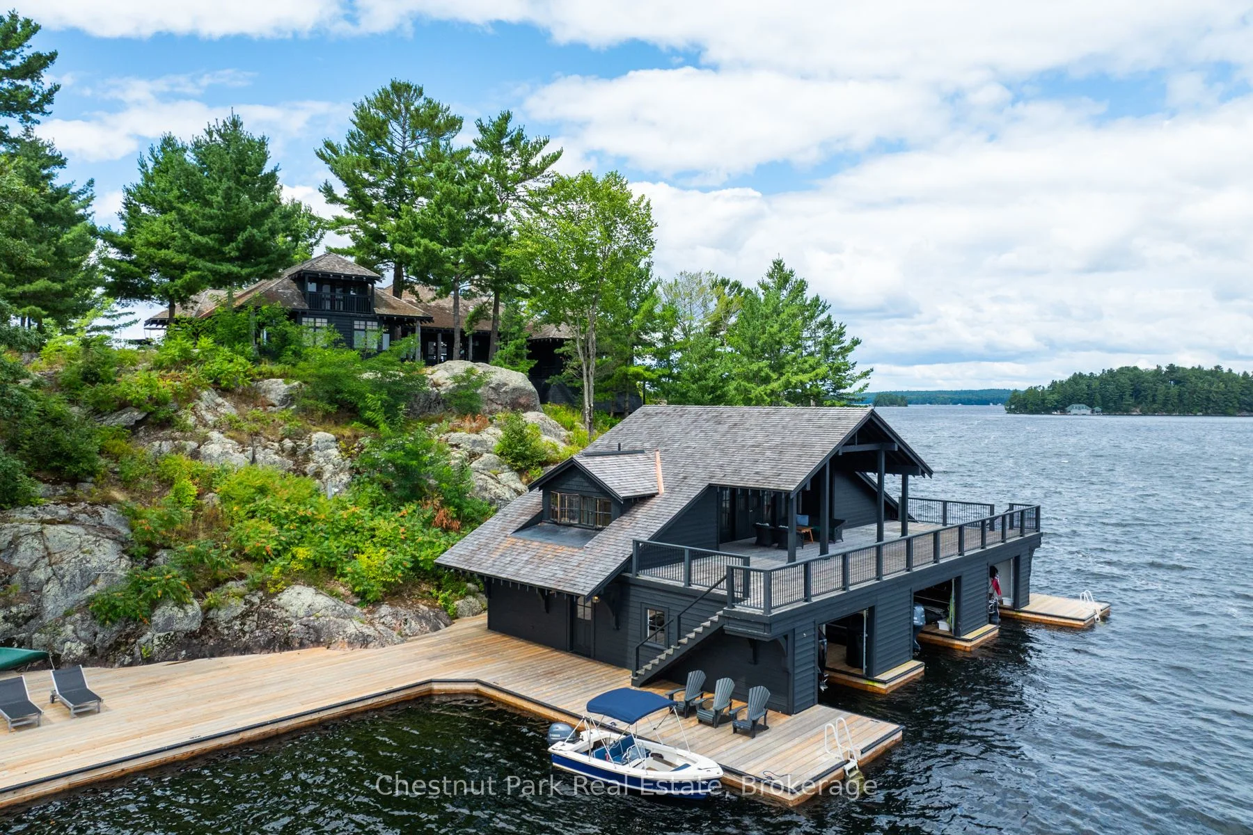 1 Onaway Island, Muskoka Lakes, On P0b 1j0