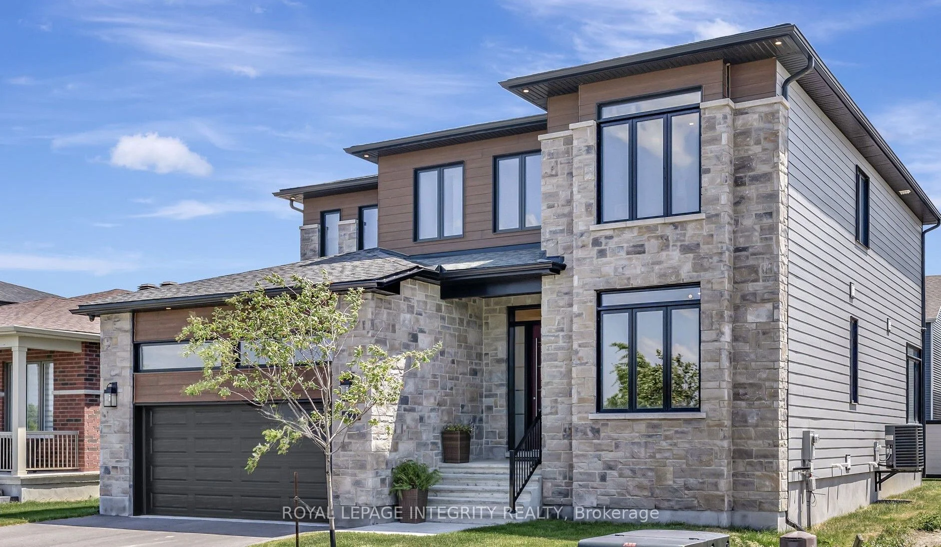 Detached in Stittsville - Munster - Richmond