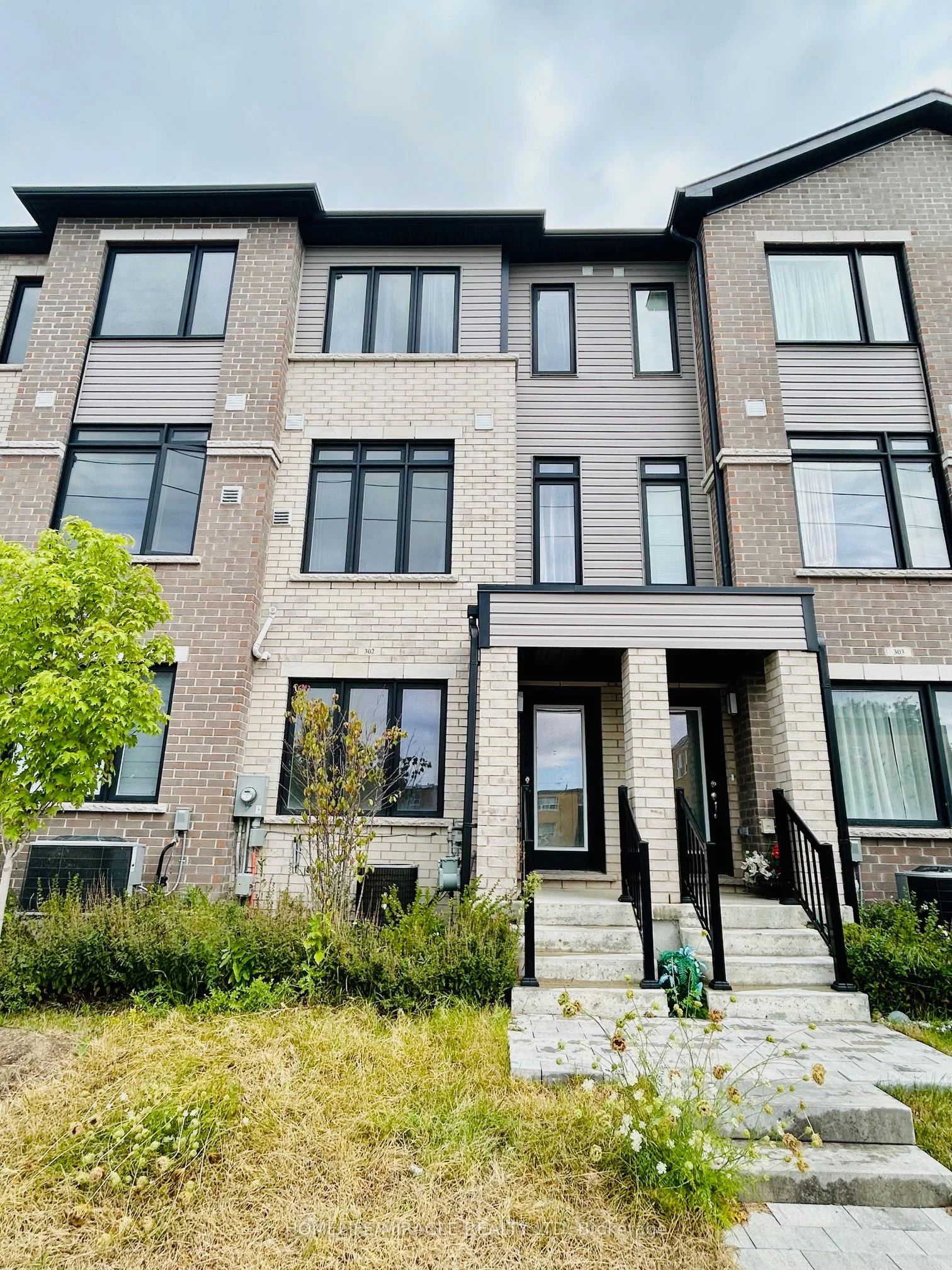 585 Colborne Street 302, Brantford, ON N3S 0K4